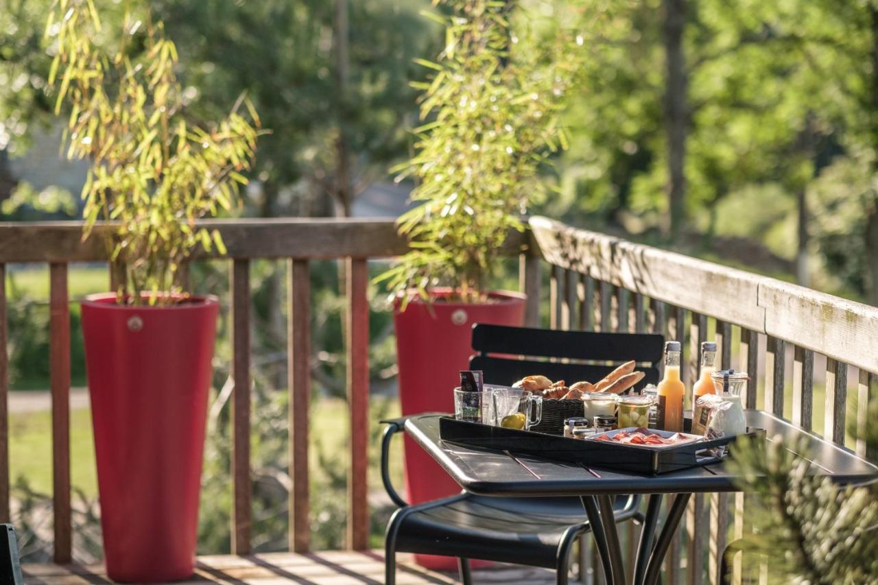Le Domaine Des Pres Verts Suites & Chambres Avec Jacuzzi Privatif Jouey エクステリア 写真