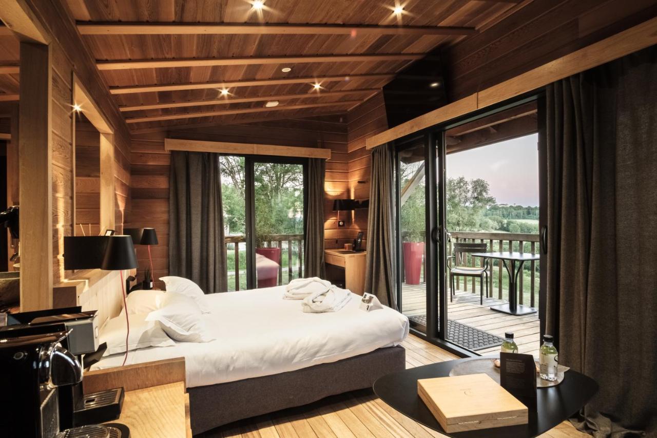 Le Domaine Des Pres Verts Suites & Chambres Avec Jacuzzi Privatif Jouey エクステリア 写真