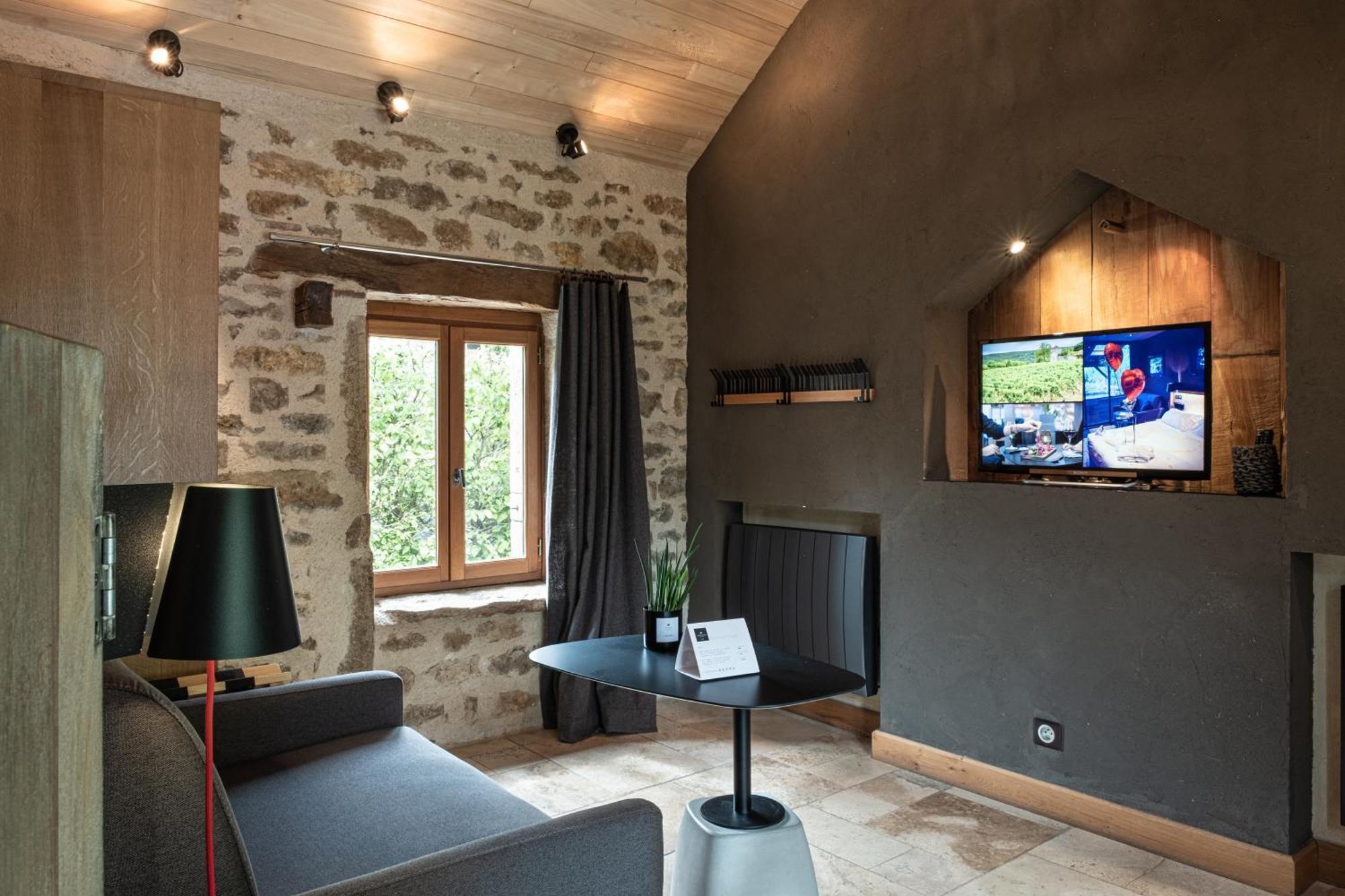 Le Domaine Des Pres Verts Suites & Chambres Avec Jacuzzi Privatif Jouey 部屋 写真
